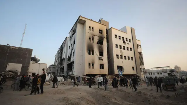 Здание больницы 