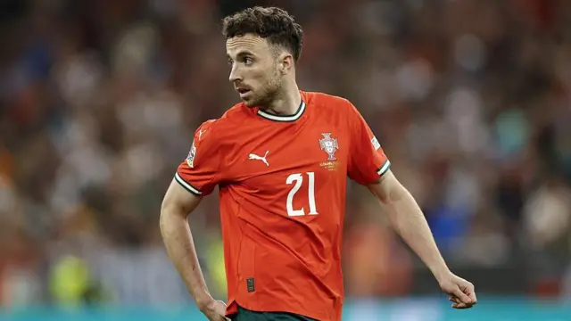 El futbolista Diogo Jota, estrella del Liverpool y Portugal, muere a los 28 años en un accidente automovilístico en España - BBC News Mundo