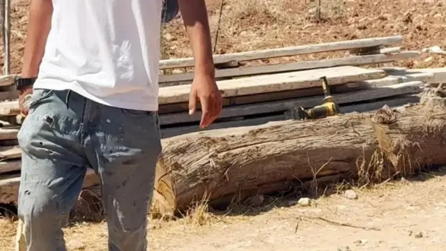 .