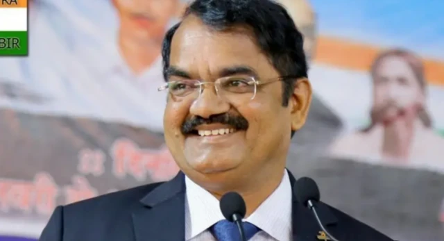 चंद्र आणि पृथ्वी यांचे किती जवळचे संबंध आहेत हे समजण्यासाठी या शोधाची मदत होणार असल्याचं मायिलसामी अन्नादुराई, इस्रोमधले एक माजी शास्त्रज्ञ सांगतात.
