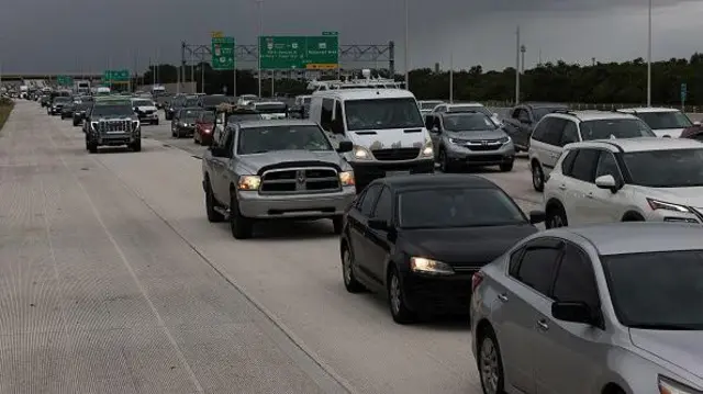 ఫ్లోరిడా నుంచి వెళ్లిపోతున్న ప్రజలు