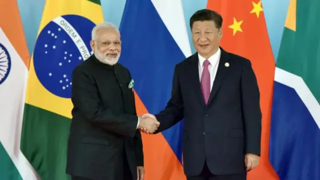 ਦੱਖਣੀ ਅਫਰੀਕਾ ਵਿੱਚ ਸ਼ੀ ਜਿਨਪਿੰਗ ਨਾਲ ਪ੍ਰਧਾਨ ਮੰਤਰੀ ਨਰਿੰਦਰ ਮੋਦੀ
