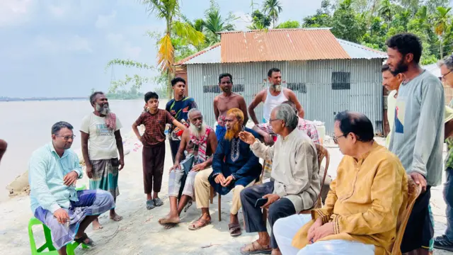 ছয় দফা দাবিতে আন্দোলন করছে তিস্তা বাঁচাও নদী বাঁচাও সংগ্রাম পরিষদ