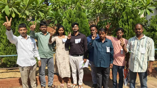 કૉંગ્રેસના વિજેતા સભ્ય અને અન્ય સમર્થકો