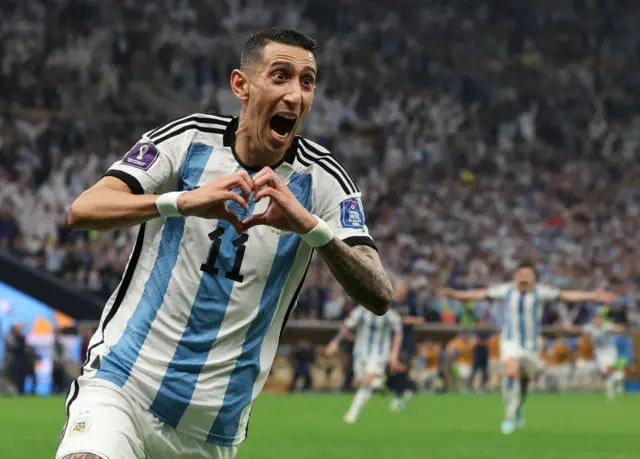  দি মারিয়া