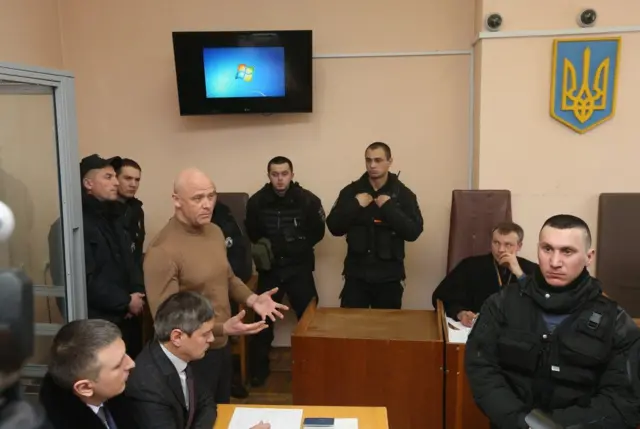 Мер Одеси Геннадій Труханов під час розгляду клопотання про обрання йому запобіжного заходу у Солом'янському районному суді Києва, 15 лютого 2018 року