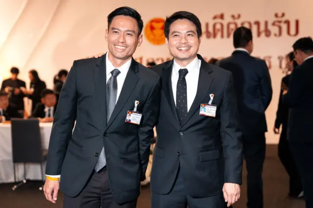 กรวีร์-ภราดร ปริศนานันทกุล สส.อ่างทอง วันเข้าสภาชุดที่ 26 หลังเลือกตั้ง 2569
