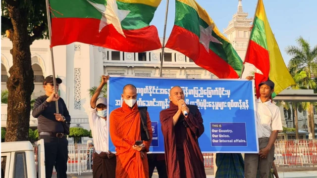 ၁၀၂၇ စစ်ဆင်ရေးမှာ တရုတ်နိုင်ငံက နောက်ကွယ်က ပံ့ပိုးမှုတွေ ရှိနေတယ်ဆိုပြီး ဆန္ဒပြမှု