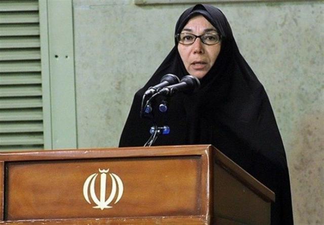 پروانه معصومی در سال‌های پایانی عمرش به یکی از مدافعان نظام جمهوری اسلامی در ایران تبدیل شده بود