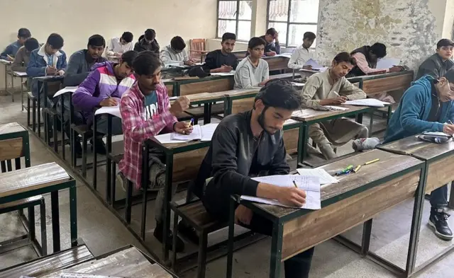 کیو آر کوڈ، امتحانات، پنجاب، میٹرک