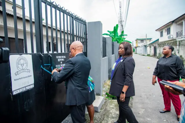 Members of di Rivers State Anti-quackery committee as dem dey seal El Dona hospital for Port Harcourt