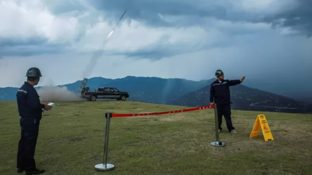 Булуттарды себүү