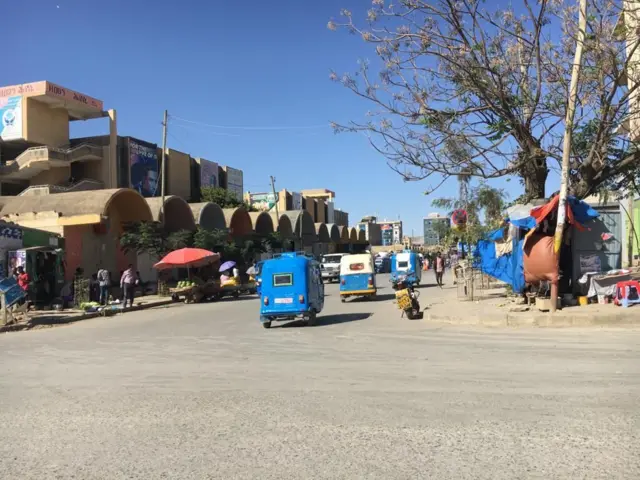 Konkolaattoota baajaajii magaalaa Maqalee keessatti