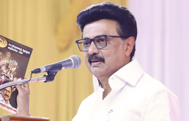 तमिलनाडु के पूर्व मुख्यमंत्री एमके स्टालिन ने विजय पर निशान साधा