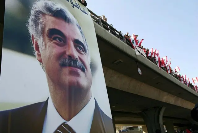 ਲੇਬਨਾਨ ਦੇ ਸਾਬਕਾ ਪ੍ਰਧਾਨ ਮੰਤਰੀ ਰਫੀਕ ਹਰੀਰੀ ਦੇ ਕਤਲ ਨੇ ਬਸ਼ਰ ਅਲ-ਅਸਦ 'ਤੇ ਹੋਰ ਦਬਾਅ ਪਾਇਆ