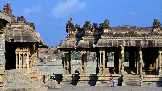 విజయనగర సామ్రాజ్య కాలం నాటి కట్టడాలు