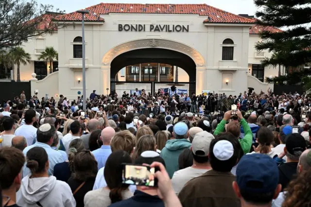 హైదరాబాద్, ఆస్ట్రేలియా, కాల్పులు, సాజిద్