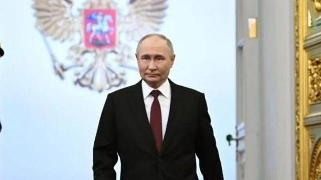 ஐந்தாவது முறை ரஷ்ய அதிபரான விளாதிமிர் புதின்