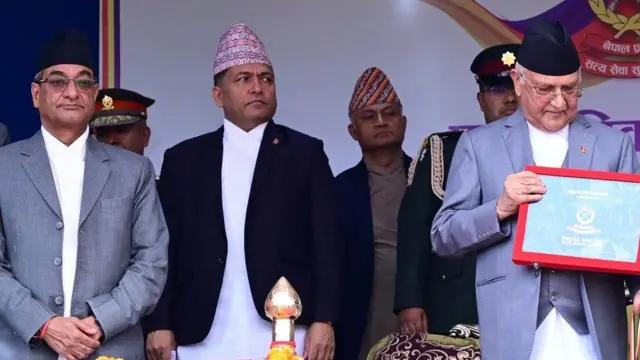 लेखक, अर्याल र ओली