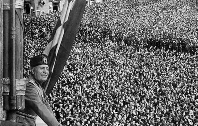قصة ملك ليبيا محمد إدريس السنوسي الذي أطاح به القذافي قصة ملك ليبيا محمد إدريس السنوسي الذي أطاح به القذافي