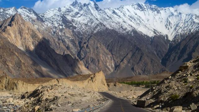 montanhas nevadasbaixar pixbet appvale percorrido por estrada