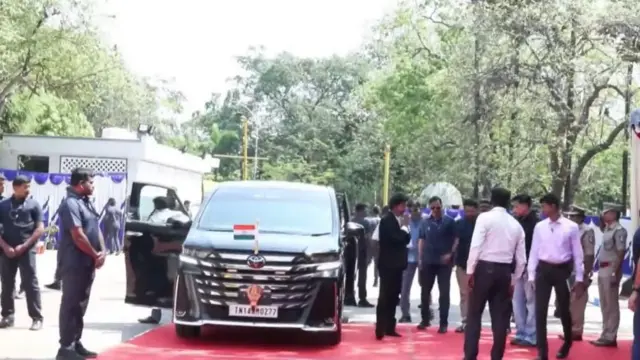 TN, CM, Vijay, Convoy, Protection, Core cell