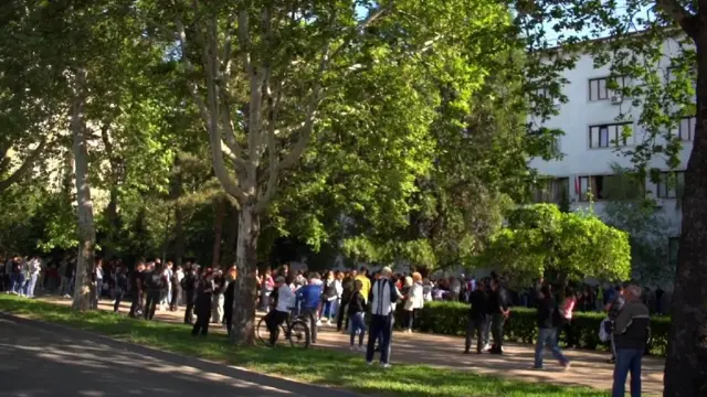 Protest ispred Medicinskog fakulteta u Nišu
