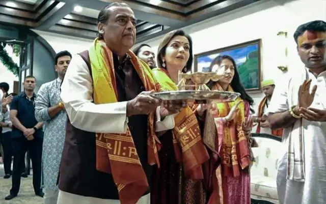 મુકેશ અંબાણી અને નીતા અંબાણી