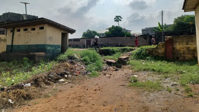 Ụlọakwụkwọ Okpoko Community Primarị 11 enweghị ebe ụmụakwụkwọ maọbụ ndị nkuzi ga-aga mpụsi maka nke nọ emebiela 