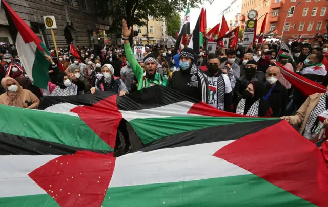 Meela kala duwan oo ka tirsan dalka Kenya ayaa lagu qabtay dibadbaxyo lagu taageerayo falastiin