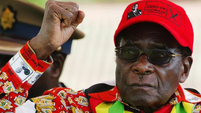 Robert Mugabe bụ onyeisiala oge Zimbabwe nwtere nwere onwe ha ma bụrụkwa onyeisiala kachasị nọọ n'ọkwa ọchịchị. A napụrụ ya ọchịchị n'ike n'afọ 2017. Ọ nwụrụ n'afọ 2019 dịka ọ gbara afọ 95.