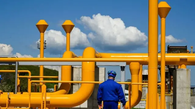 Russia reduce gas supply to EU