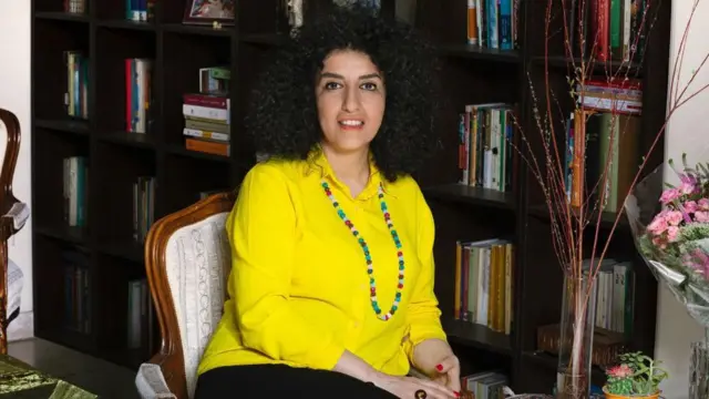نرگس محمدی