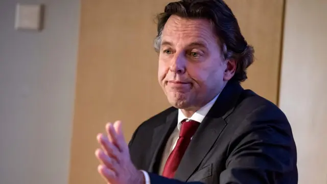 Menlu Belanda Koenders