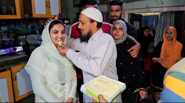 ਗੁਲਫ਼ਾਮ