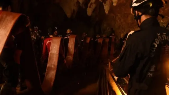 অন্ধকারে ধৈর্য রাখা যেকারো জন্য বিপজ্জনক