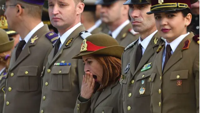 जांभई काय कधीही आणि कुठेही येऊ शकते.