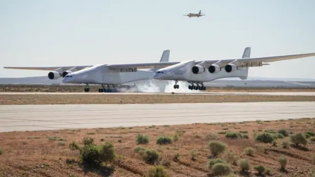 Voo inaugural do Stratolaunch no desertosurebet calculatorMojave