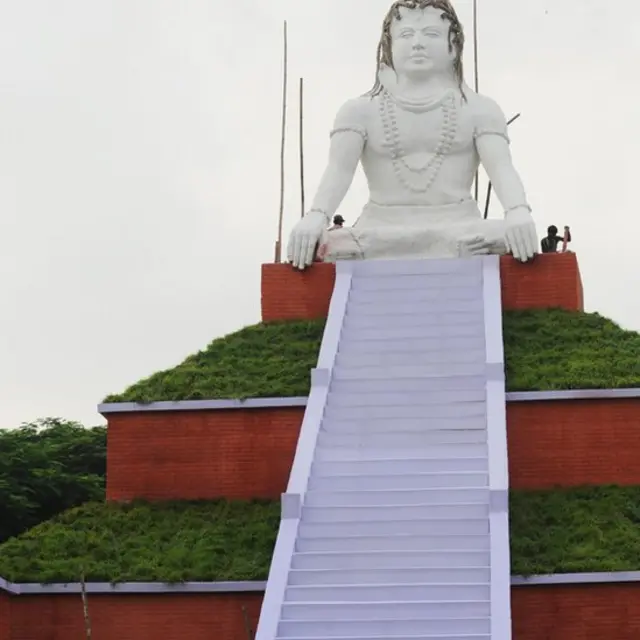 Tượng Thần Shiva ở Kolkata chụp năm 2006