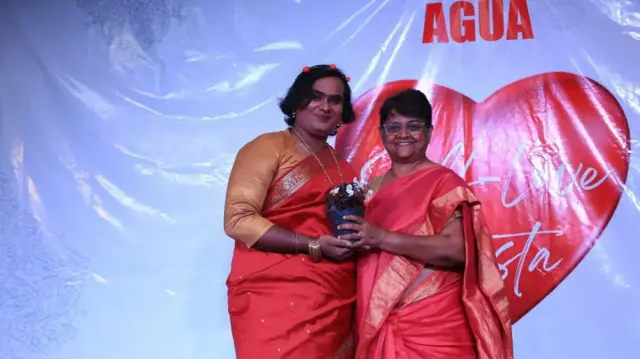 திருநங்கையாக மாறிய மரக்கா