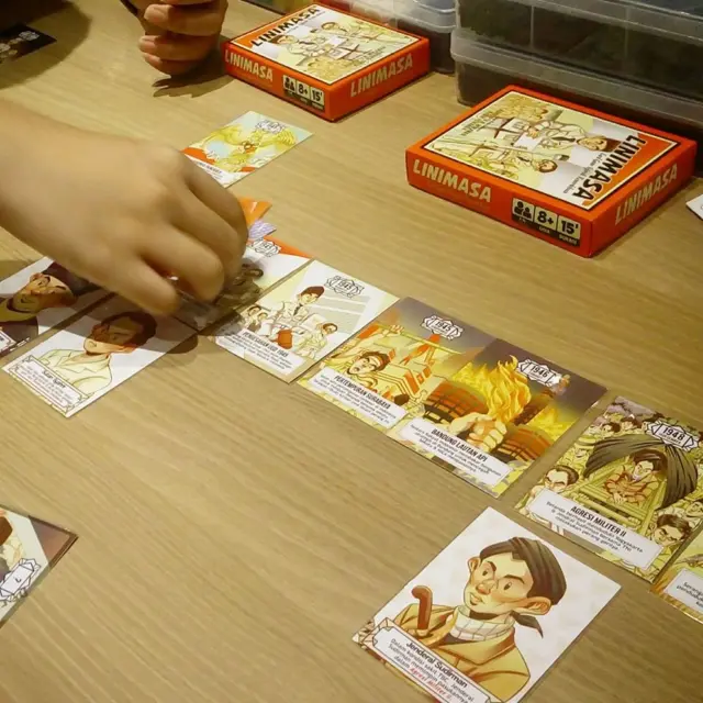 board game, card game, permainan papan, permainan kartu, belajar sejarah, pendidikan, Linimasa