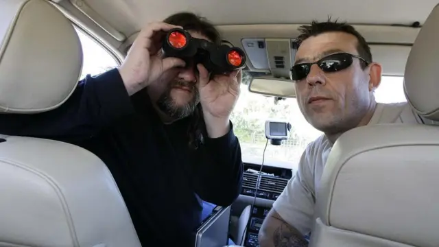 يُتوقع من شاغلي بعض الوظائف أن يمارسوا الكذب والخداع مثل المحققين السريين