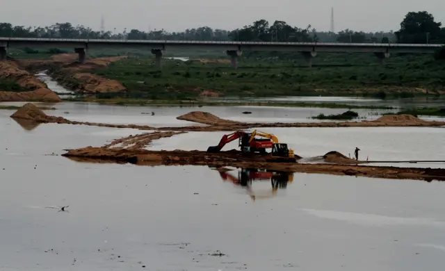 सैंड माइनिंग