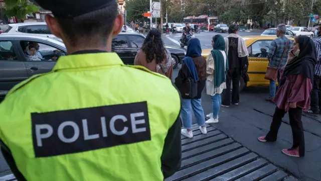 حجاب اجباری