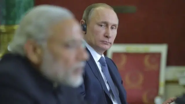 नरेंद्र मोदी और व्लादिमीर पुतिन