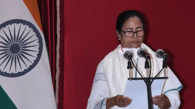 ২০২১ সালে রাজভবনে শপথগ্রহণ মমতা ব্যানার্জীর - ফাইল ছবি
