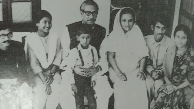 కుటుంబంతో షేక్ హసీనా