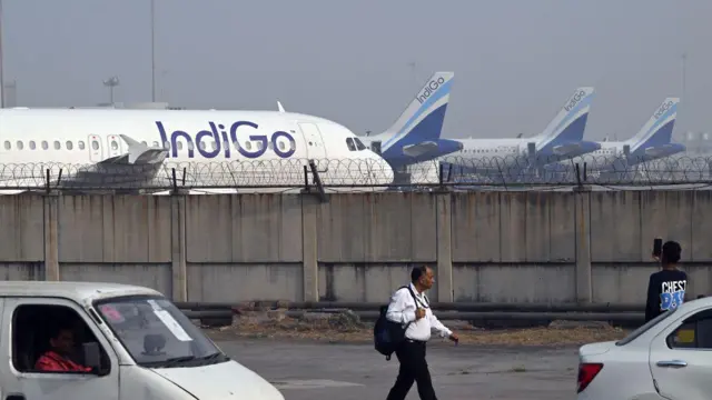 10 இந்திய நகரங்களுக்கான விமானங்கள் ரத்து