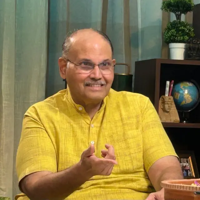 डॉ. आनंद नाडकर्णी