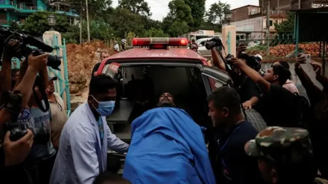 या आपत्तीत आतापर्यंत एकूण किती जण जखमी झाले आहेत याची माहिती अद्याप समोर आलेली नाही.